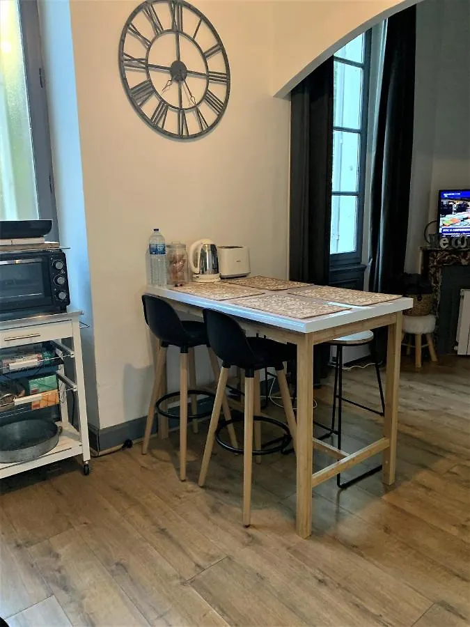 Studio Centre Historique Avignon Apartment